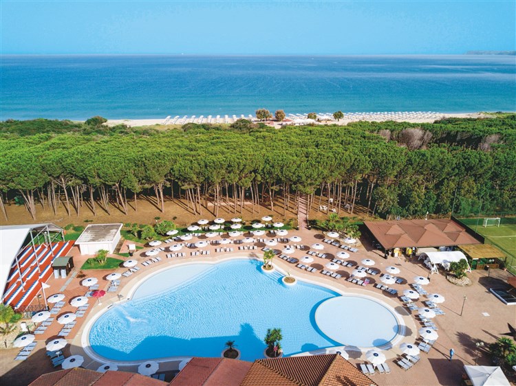 bazen hotela Nicotera Beach v Nicotera Marina v talianskej Kalabrii | Nicotera Beach